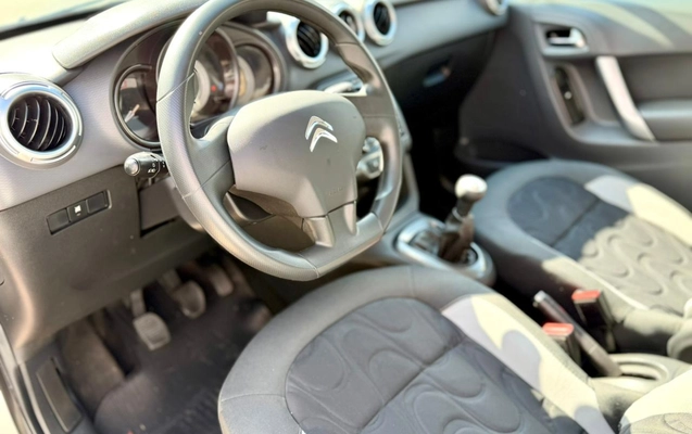 imagem-https://www.socarrao.com.br/sc-vehicle-images-prod/1174226/1781641548537-003_54af8537f6d71148f81cd77e30310902.jpeg