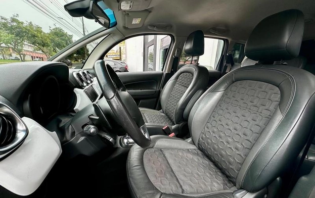 imagem-https://www.socarrao.com.br/sc-vehicle-images-prod/1174768/1790019617927-8054842_16_B_118d6e48d4.jpeg