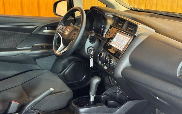 imagem-https://www.socarrao.com.br/sc-vehicle-images-prod/1175323/1788270669741-gb-edef20d.jpeg