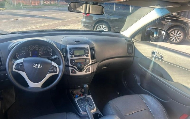imagem-https://www.socarrao.com.br/sc-vehicle-images-prod/1176000/1789231746197-8053765_7_B_2bec64dfa8.jpeg