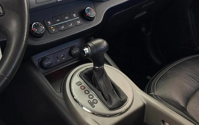 imagem-https://www.socarrao.com.br/sc-vehicle-images-prod/1176038/1788181857033-8015700_6_B_5f3db258e6.jpeg