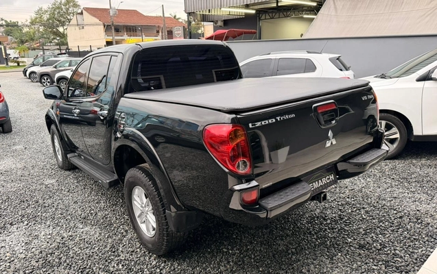 imagem-https://www.socarrao.com.br/sc-vehicle-images-prod/1176819/1778005726343-My5qcGVn.jpeg