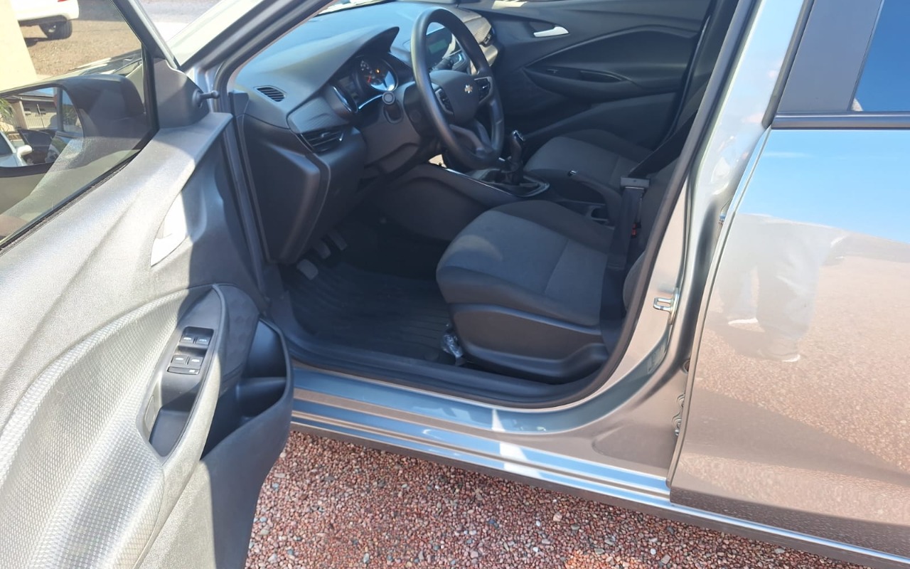 imagem-https://www.socarrao.com.br/sc-vehicle-images-prod/1177594/1778076683023-SU1HLTIwMjYwNTA1LVdBMDA3NS5qcGc.jpg