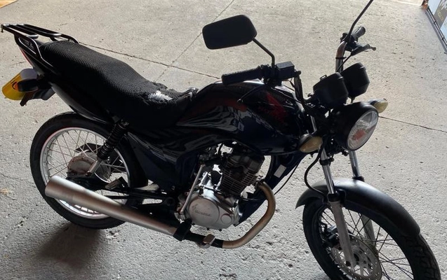 imagem-https://www.socarrao.com.br/sc-vehicle-images-prod/1178688/1787144499129-8034594_2_B_7baeb61820.jpeg