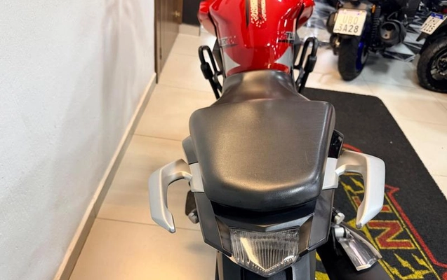 imagem-https://www.socarrao.com.br/sc-vehicle-images-prod/1178979/1780932392040-8057919_4_B_d8e438c5a7.jpeg