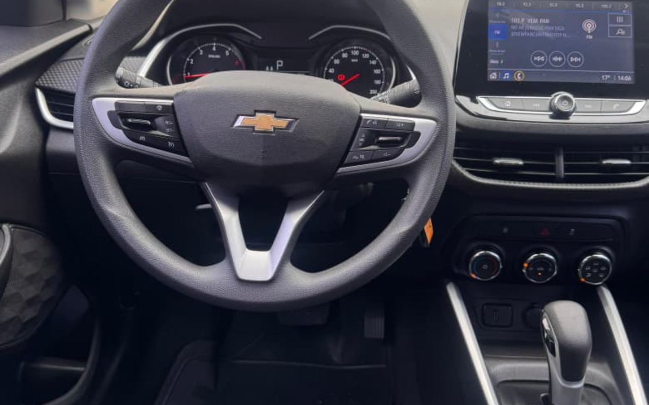 imagem-https://www.socarrao.com.br/sc-vehicle-images-prod/1179513/1778010133292-V2hhdHNBcHAgSW1hZ2UgMjAyNi0wNS0wNSBhdCAxNi4yMy40MCAoMSkuanBlZw.jpeg