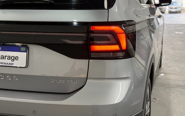 imagem-https://www.socarrao.com.br/sc-vehicle-images-prod/1179650/1778010583169-vehicle_image_1775799393_a1abe9b7c7168e2ca79dc70c6386af23.jpeg