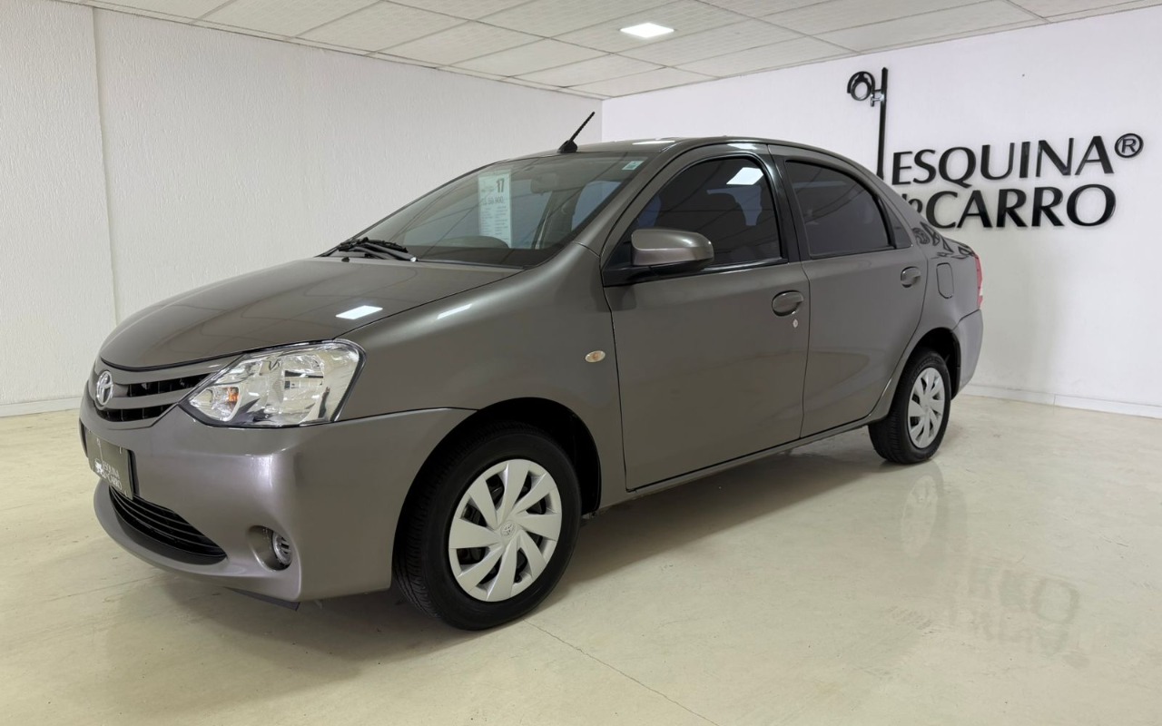 Toyota Etios XS Sedan 1.5 Flex 16V 4p Aut. na cor Cinza no Porto Alegre / RS - 1180681