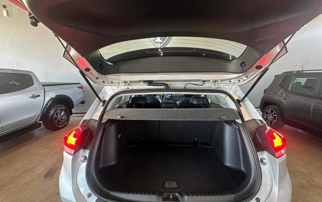 imagem-https://www.socarrao.com.br/sc-vehicle-images-prod/1180923/1789232892947-9e2ea5e66af54372b239fee31bbe00f6_1778012814425.jpeg