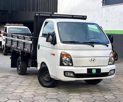 Hyundai HR 2017 Branco — foto 1 de 3