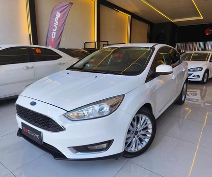 Ford Focus 2017 Branco — foto 1 de 3