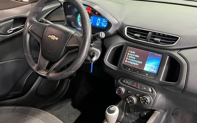 imagem-https://www.socarrao.com.br/sc-vehicle-images-prod/1181884/1789066148481-8019699_0_B_8979fba756.jpeg