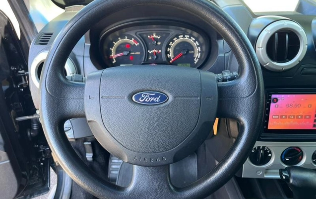 imagem-https://www.socarrao.com.br/sc-vehicle-images-prod/1182388/1787691033036-7955091_44_B_b67dd50b21.jpeg