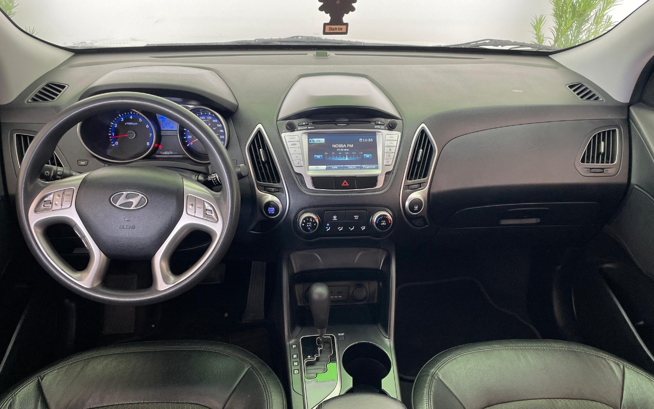 imagem-https://www.socarrao.com.br/sc-vehicle-images-prod/1186494/1778025064019-SU1HLTIwMjYwMzI1LVdBMDMwMy5qcGc.jpg