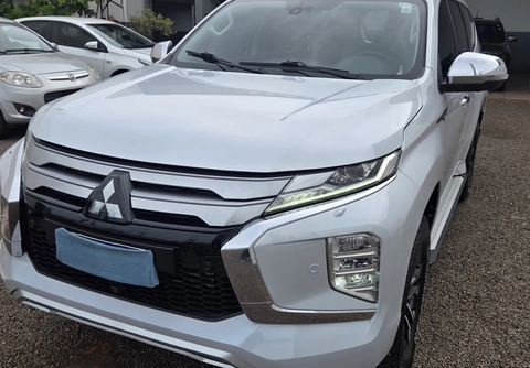 Mitsubishi Pajero 2023 Branco — foto 1 de 3