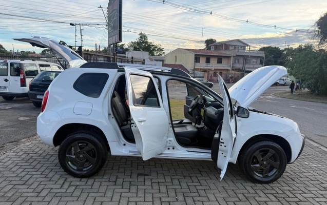 imagem-https://www.socarrao.com.br/sc-vehicle-images-prod/1190865/1778035224094-V2hhdHNBcHAgSW1hZ2UgMjAyNi0wNS0wNSBhdCAyMy4yMy4yOC5qcGVn.jpeg