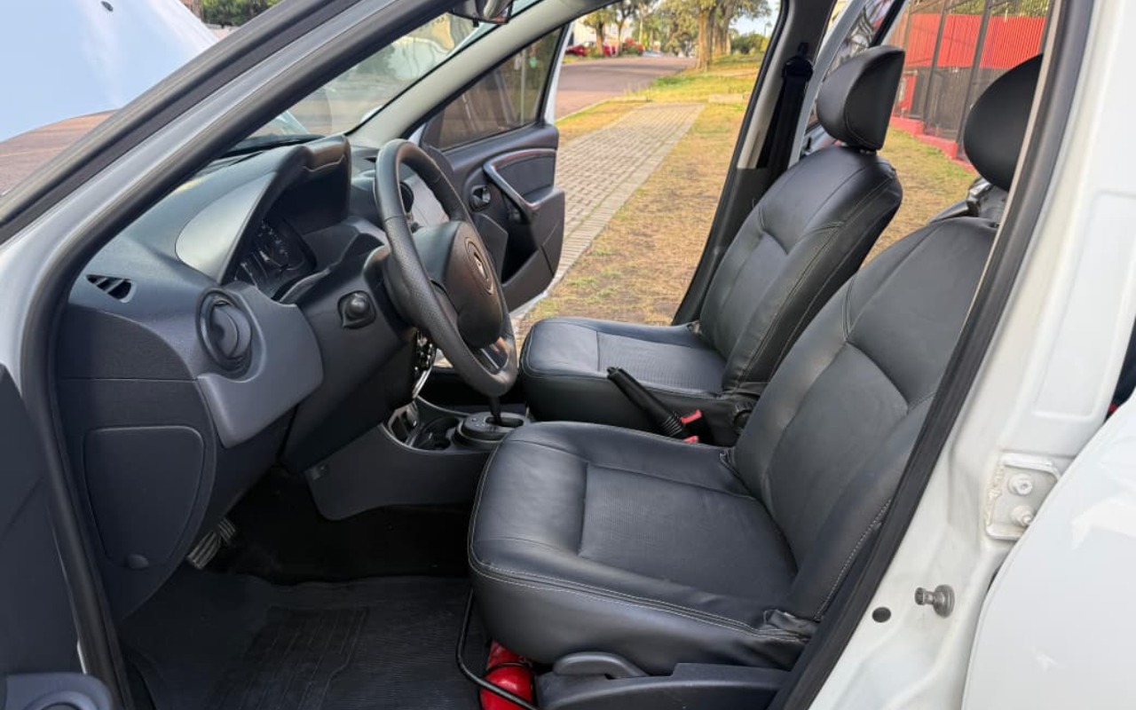 imagem-https://www.socarrao.com.br/sc-vehicle-images-prod/1190865/1778035224298-V2hhdHNBcHAgSW1hZ2UgMjAyNi0wNS0wNSBhdCAyMy4yMy4yOSAoMikuanBlZw.jpeg