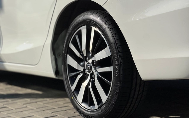 imagem-https://www.socarrao.com.br/sc-vehicle-images-prod/1197941/1778066890565-003_cbbd1b690d5b6dbbf7f79da45a896764.jpeg