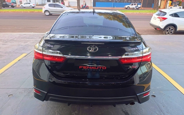 imagem-https://www.socarrao.com.br/sc-vehicle-images-prod/1199925/1778068941697-VE9ZT1RBIENPUk9MTEEgMi4wIFhSUyAxNlYgRkxFWCA0UCBBVVRPTcOBVElDTyAyMDE5IFBSRVRPIDcuanBn.jpg
