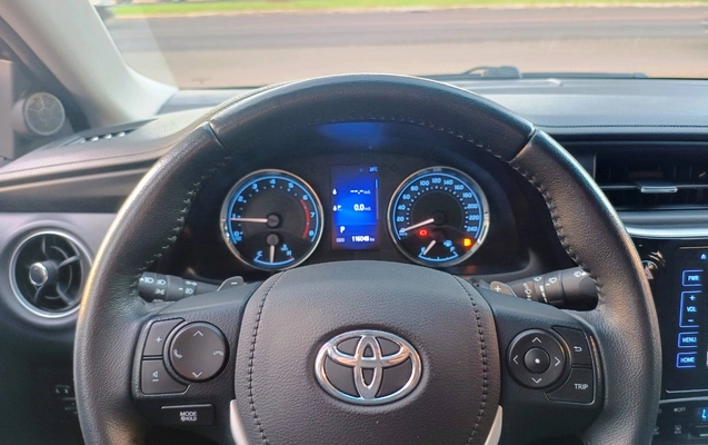 imagem-https://www.socarrao.com.br/sc-vehicle-images-prod/1199925/1778068942223-VE9ZT1RBIENPUk9MTEEgMi4wIFhSUyAxNlYgRkxFWCA0UCBBVVRPTcOBVElDTyAyMDE5IFBSRVRPIDExLmpwZw.jpg