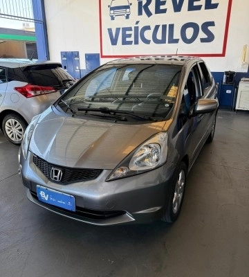 imagem-https://www.socarrao.com.br/sc-vehicle-images-prod/1201442/1788348177749-640_480_honda-fit-new-lxl-1-4-flex-aut-11-11-600ee7-1.jpg
