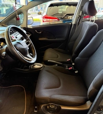 imagem-https://www.socarrao.com.br/sc-vehicle-images-prod/1201442/1788348177759-640_480_honda-fit-new-lxl-1-4-flex-aut-11-11-600ee7-9.jpg
