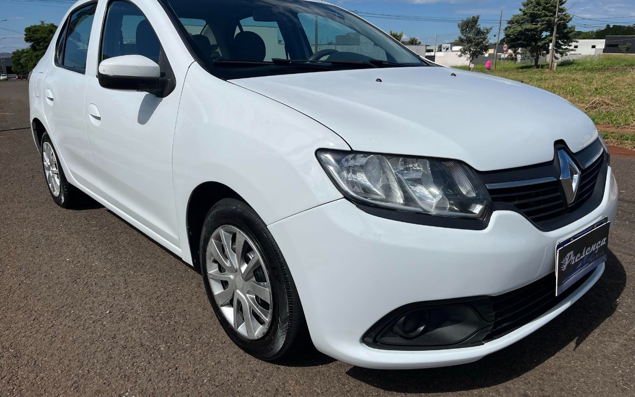 Renault Logan Expression Hi-Flex 1.6 8V 4p na cor Branco em Maringá / PR - 1203550