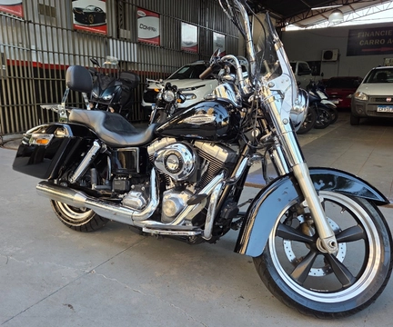 HARLEY-DAVIDSON SWITCHBACK FLD 2014 Preto — foto 1 de 3