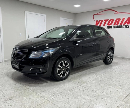 Chevrolet Onix 2016 Preto — foto 1 de 3