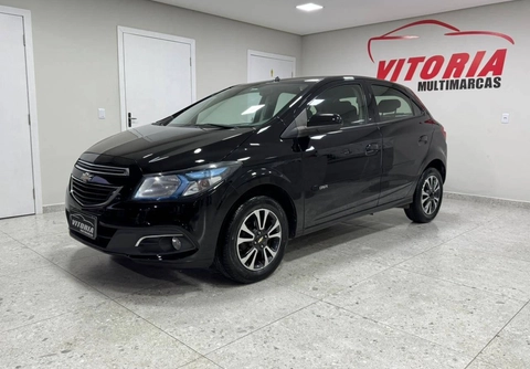 Chevrolet Onix 2016 Preto — foto 1 de 3