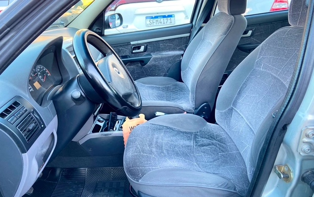 imagem-https://www.socarrao.com.br/sc-vehicle-images-prod/1206612/1783690021315-V2hhdHNBcHAgSW1hZ2UgMjAyNi0wNy0xMCBhdCAwOS4wNC4yMCAoMykuanBlZw.jpeg