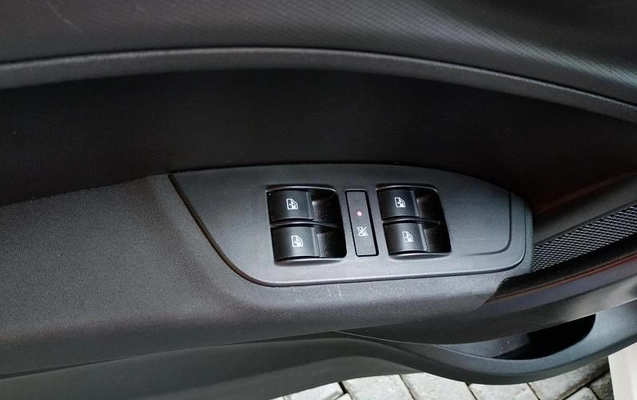 imagem-https://www.socarrao.com.br/sc-vehicle-images-prod/1207207/1789591755503-8060641_10_B_141d4627ba.jpeg