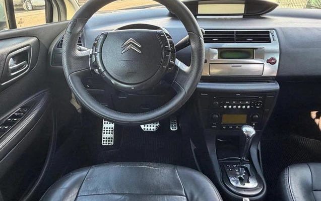 imagem-https://www.socarrao.com.br/sc-vehicle-images-prod/1207221/1789159017851-7753445_9_B_1534703327.jpeg