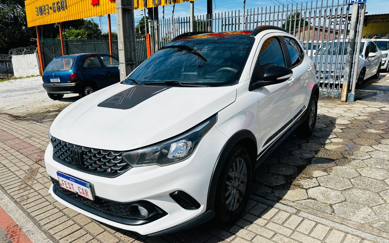 Fiat Argo TREKKING 1.3 8V Flex na cor Branco em Pinhais / PR - 1207611