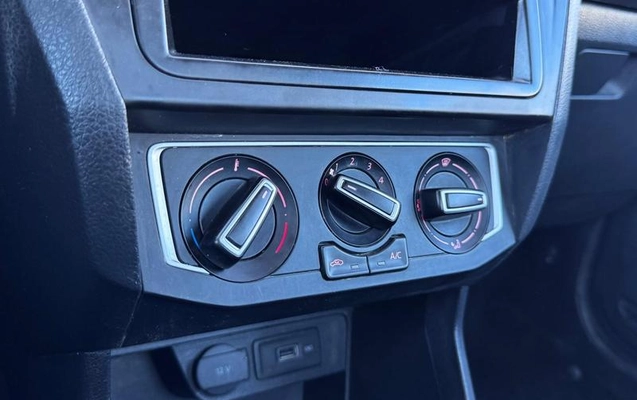 imagem-https://www.socarrao.com.br/sc-vehicle-images-prod/1209545/1790007969427-8044067_11_B_1e7bd6ea75.jpeg