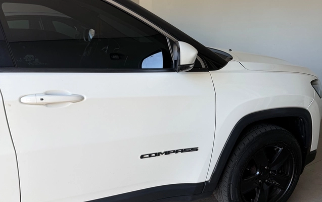 imagem-https://www.socarrao.com.br/sc-vehicle-images-prod/1209723/1778084076778-SU1HXzU1ODIuanBlZw.jpeg