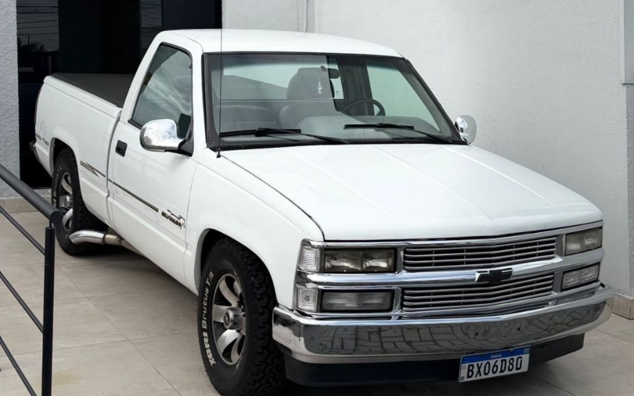 Chevrolet Silverado DLX 4.2 Diesel na cor Branco em Curitiba / PR - 1210654
