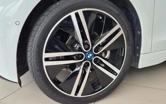 imagem-https://www.socarrao.com.br/sc-vehicle-images-prod/1210873/1787858188342-8056991_0_B_13bdabab18.jpeg