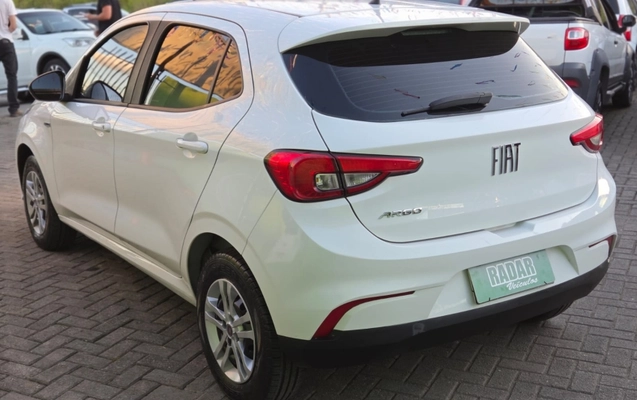 imagem-https://www.socarrao.com.br/sc-vehicle-images-prod/1212428/1788465368742-Krn71xkM2KdxFhtOD5gh9G9oFtRmIhU7.jpg