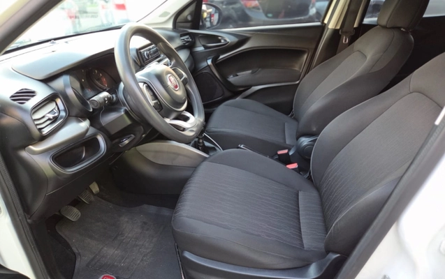 imagem-https://www.socarrao.com.br/sc-vehicle-images-prod/1212428/1788465368748-T7N7ESAWXj8OahZ1UjWV9s6QgnsH7Cjj.jpg