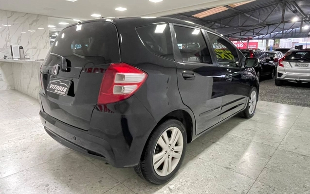 imagem-https://www.socarrao.com.br/sc-vehicle-images-prod/1212491/1789224979980-3af7c1cea44243c3a65df9c72c6e86b4_1777918101029.jpeg