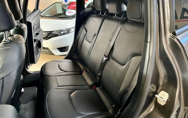 imagem-https://www.socarrao.com.br/sc-vehicle-images-prod/1216308/1789047710432-UG37TLjcbxuRVm3gmam8FFypHIPROdHg.jpg