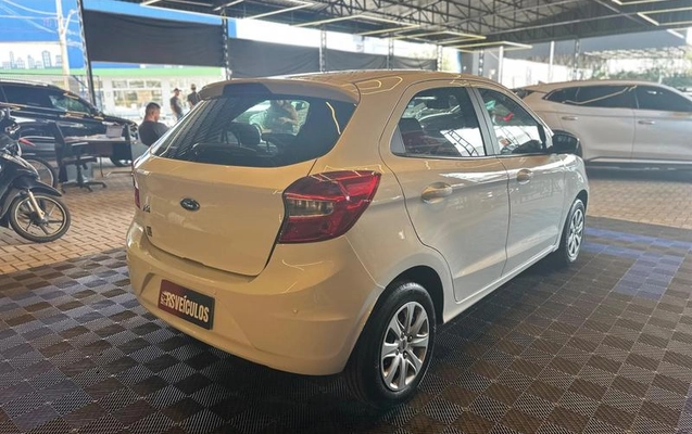 imagem-https://www.socarrao.com.br/sc-vehicle-images-prod/1217280/1787925176483-8029964_7_B_83bd18b011.jpeg