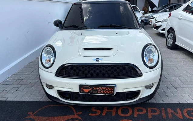 imagem-https://www.socarrao.com.br/sc-vehicle-images-prod/1217445/1788531819273-8052534_0_B_2a9da91e59.jpeg