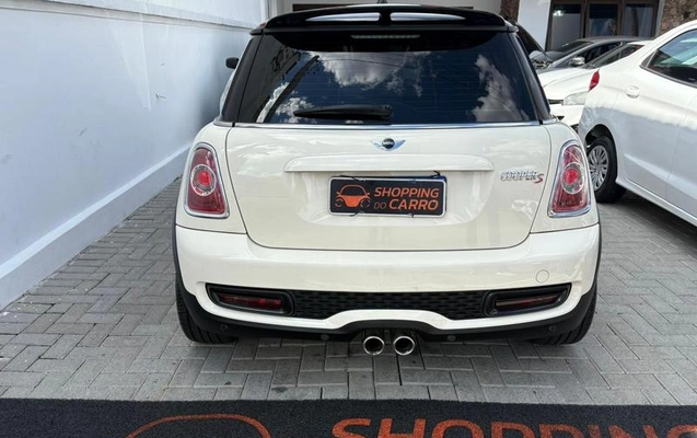 imagem-https://www.socarrao.com.br/sc-vehicle-images-prod/1217445/1788531819279-8052534_1_B_ecf848dc5f.jpeg