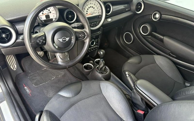 imagem-https://www.socarrao.com.br/sc-vehicle-images-prod/1217445/1788531819282-8052534_3_B_88f2cf51c2.jpeg