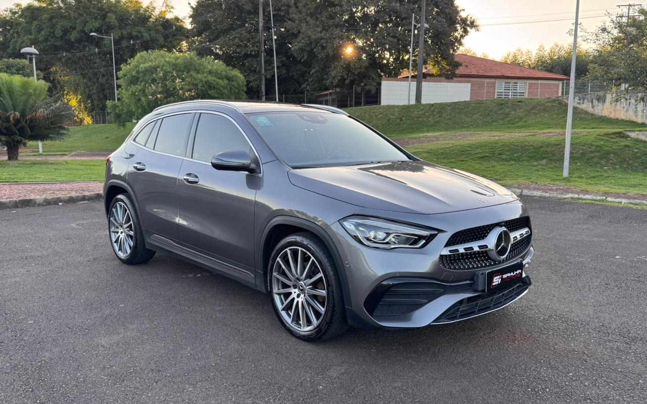 Mercedes-Benz GLA 200 AMG Line 1.3 16V TB Aut. na cor Cinza em Londrina / PR - 1218071