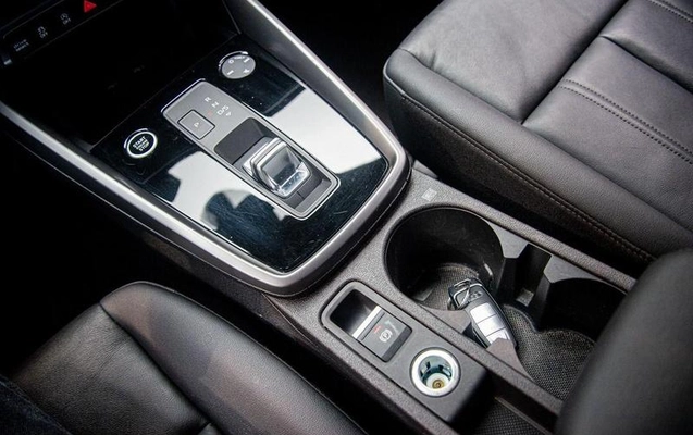 imagem-https://www.socarrao.com.br/sc-vehicle-images-prod/1218336/1788352418664-8058335_1_B_4b3ae8bca1.jpeg