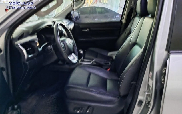imagem-https://www.socarrao.com.br/sc-vehicle-images-prod/1218452/1783945640334-1225153.jpg