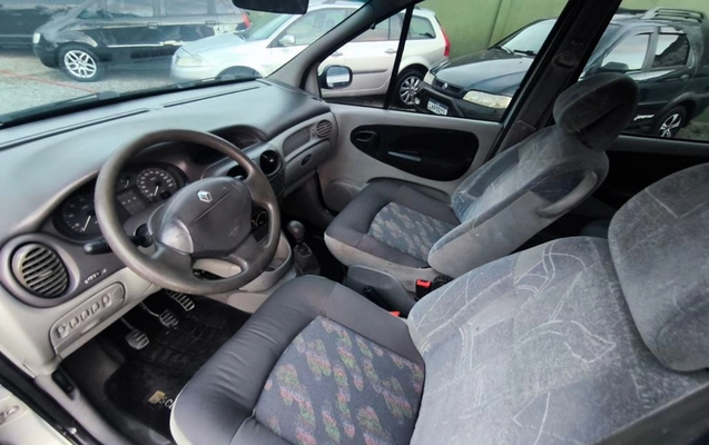 imagem-https://www.socarrao.com.br/sc-vehicle-images-prod/1219229/1780693405589-SU1HXzIwMjYwNjAyXzE3MjgzMCAoQ29weSkuanBn.jpg